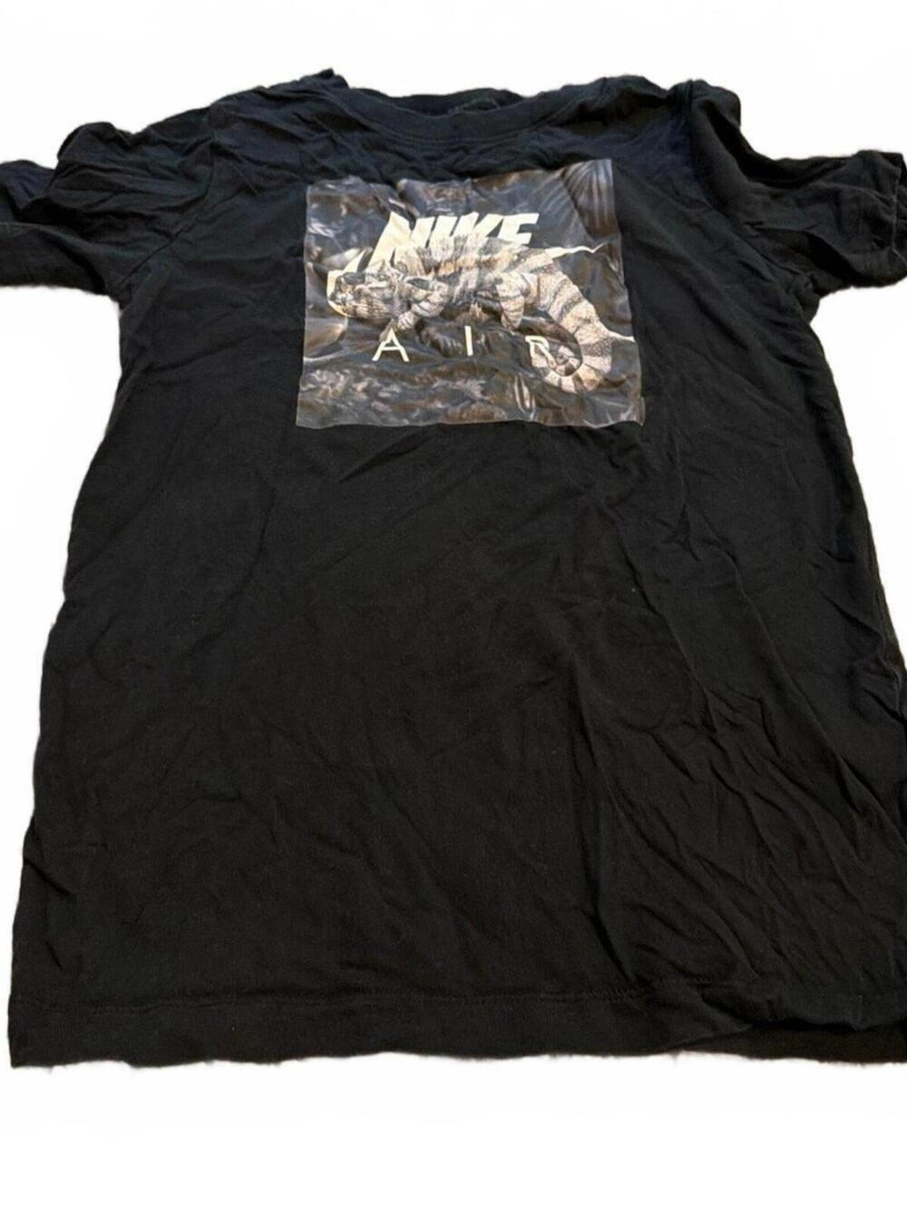 Nike Boys Black Logo Graphic Tee
